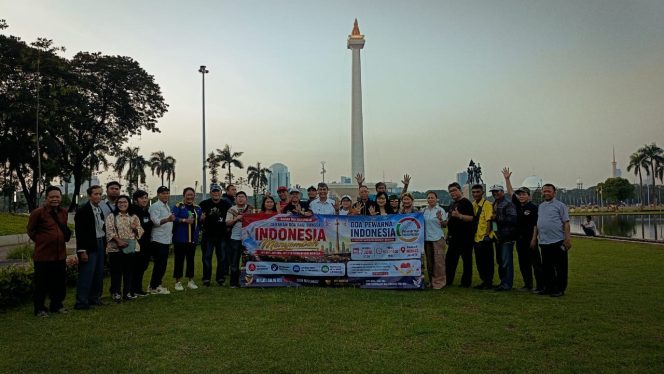
					Pewarna Gelar Doa Indonesia Menyembah di Monas: Tetap Percaya, Tetap Benar, Tetap Jadi Terang di Masa Sukar*