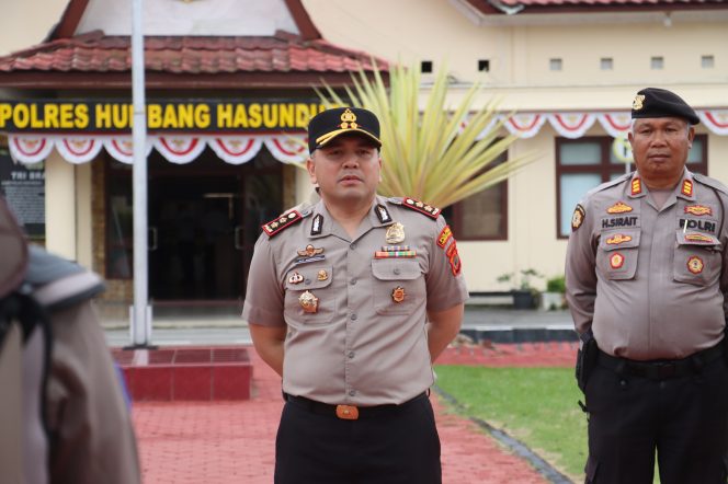 
					Latihan Dalmas Rutin, Polres Humbahas Pastikan Personel Siap Hadapi Situasi Lapangan