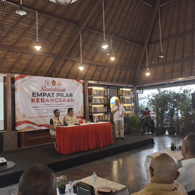 
					GEKIRA Bersama Persatuan Wartawan Nasrani (Pewarna)Banten membangun Pondasi dan Persatuan Nasional Dalam menghadapi Krisis Moral