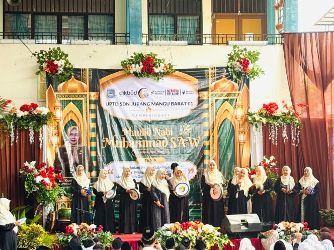 
					Meriahnya Maulid Nabi di SDN Jurang Mangu Barat 01 dari Santunan Yatim hingga Berbagai Penampilan Peserta Didik