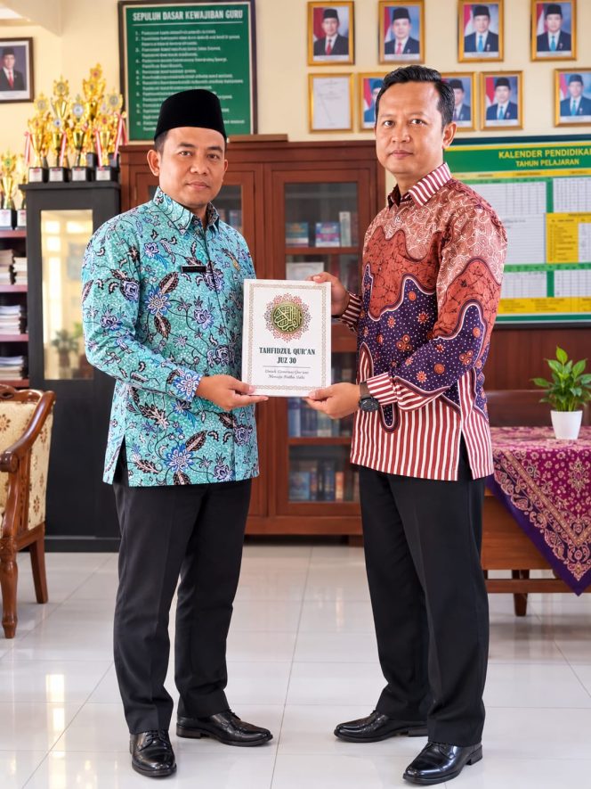
					SDN 1 Jengglungharjo Perkuat Gerakan Cinta Al-Qur’an melalui Program Santri Dasar